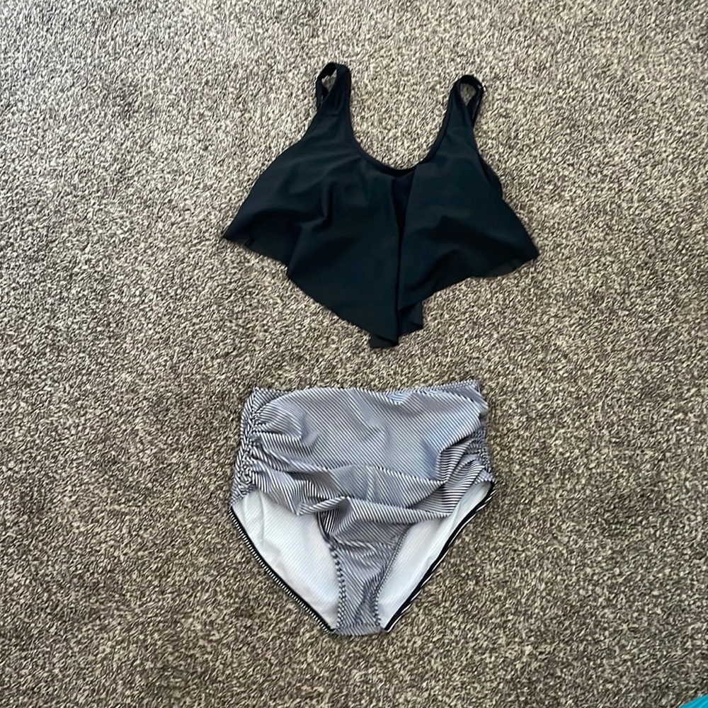 2 piece swim suit